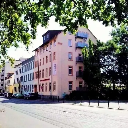 Am Ledermuseum 2*