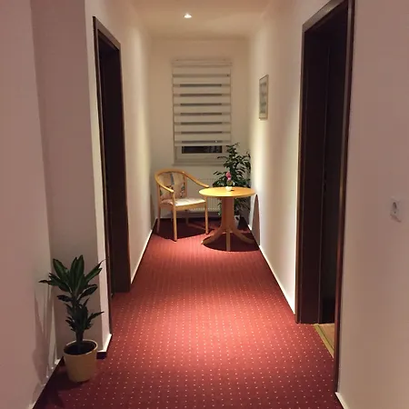 Hotel Am Ledermuseum 2*