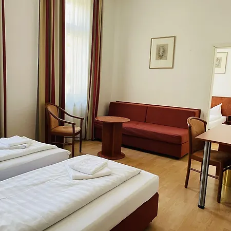 Am Ledermuseum Offenbach am Main