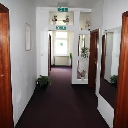 Am Ledermuseum Hotel 2*