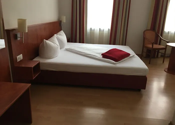 酒店 Am Ledermuseum 2*